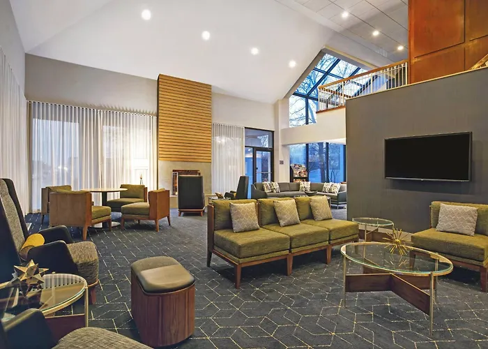 Courtyard Chicago Elmhurst/oakbrook Area 3*
